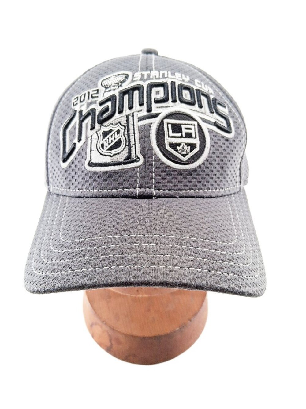 LA Kings 2012 Stanley Cup Champions New Era 39THIRTY Hat Gray L XL